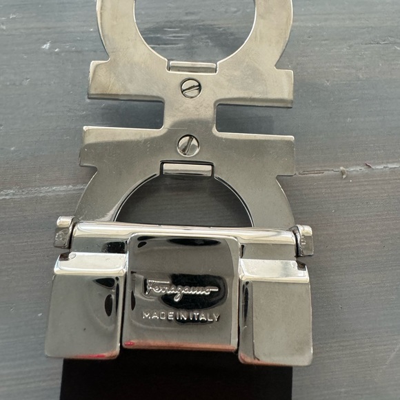 Salvatore Ferragamo reversible men’s belt - Picture 5 of 9